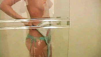 Watch glorious hustler's movie