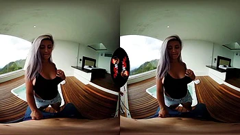 VR fun: Blowjob, Doggy  Cowgirl Porn