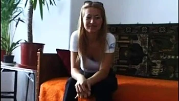 Roumaine: Doggy, Amateur  Blonde Porn