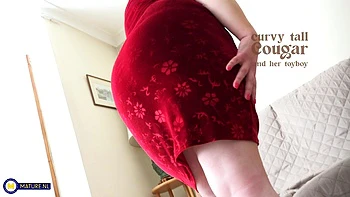 Toyboy Doggystyle Fucking Tall, Curvy And Big Ass Cougar Juliet Redhead At Her Home