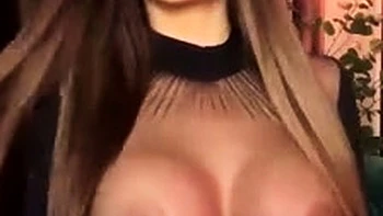 Big Boobs LauraHaze Doing Masturbation Slutcamzz
