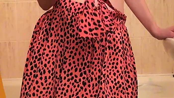 Roxy takes a shower and wets down her hairy pussy