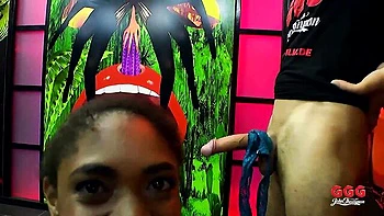 Playful sugar baby swallows loads in college blowbang