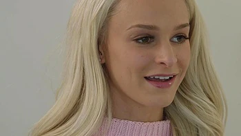 Skinny babes Emma Hix and Jean Val Jean enjoy passionate sex