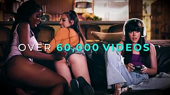 21 SEXTURY - Lucy Heart Rims  Licks Alyssa Bountys Ass  Pussy