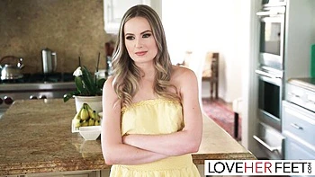 Radiant Alex Jones and Scarlett Sage - hd dirt - Love Her Feet