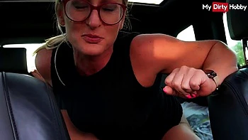 Funny Annabel Gets Fucked Hard in Ass by Stepmom