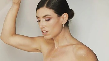 An awesome doggy style fuck with a beautiful brunette Julia Roca