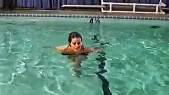 Underwater solo masturbation by amateur babe