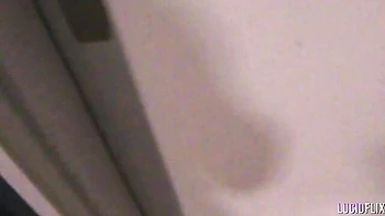 Schlanke Lana bekommt Blasen und Doggy von Seth