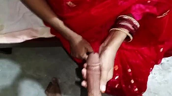 Desi Babe in Saree Fucked Hard and Fingered