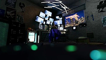 Bite dans le cul en sueur et gorge profonde extrême en 3D magique