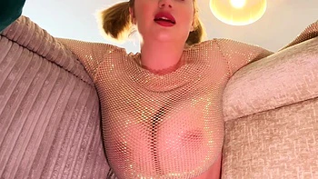 Застряла, чтобы получить внимание папика — дважды в жопу кончил