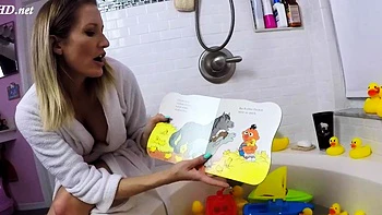 Step-Mom Reagan Gives You a Hot Bathtub Handjob POV