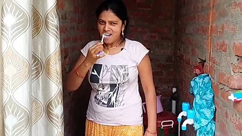 Indian MILF PoojaSex Fucks Airbnb Host Anal First Time