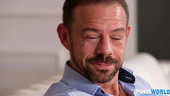 Veronica Leal recebe DP fodida dos parceiros de negócios