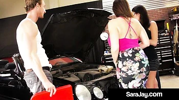 Sara Jay and Dava Foxx's Fake Huge Tits Cougar Fuck