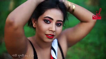 BBW Babe Solo with Armpit Fetish