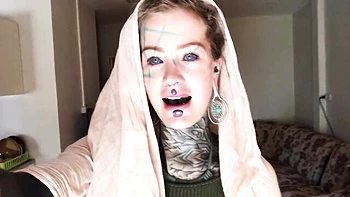 Tattooed skinny babe with dreadlocks fucked on beach