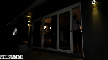 Sophia Leone’s Muscular Dom Rims and Whips