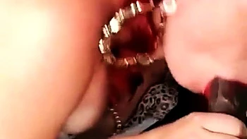 Amateur hands free close up blowjob