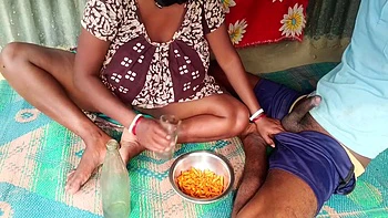 Desi Gaon Ki Bhabhi Ke Sath Chudai