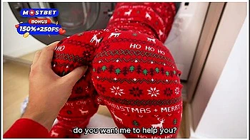 The Best Christmas Gift Is: Step Sister Stuck In A Washing Machine!
