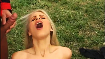 Suzi Gives Two Friends Some Ass in the Grass - Private Porn Sex Videos