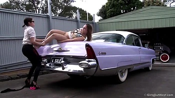 Anne & Lucie Lesbian Outdoor Sex