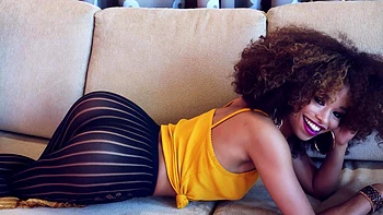 Cecilia Lion and Madison peaches from behind